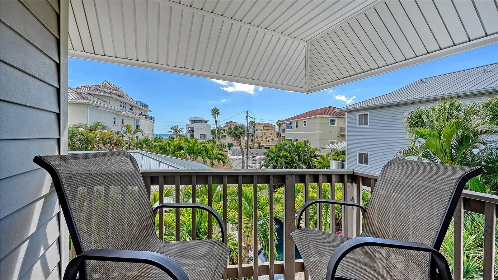 SARASOTA BEACH - Residential Income