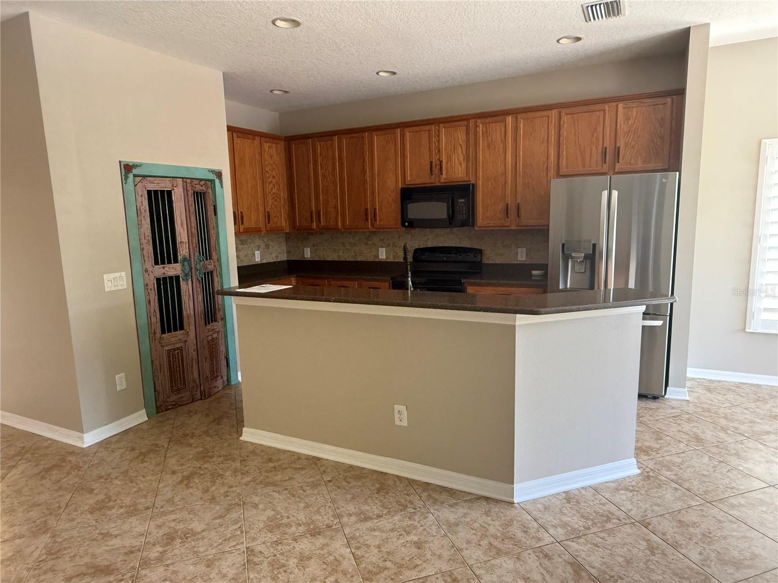 WATERS EDGE 03 - Residential