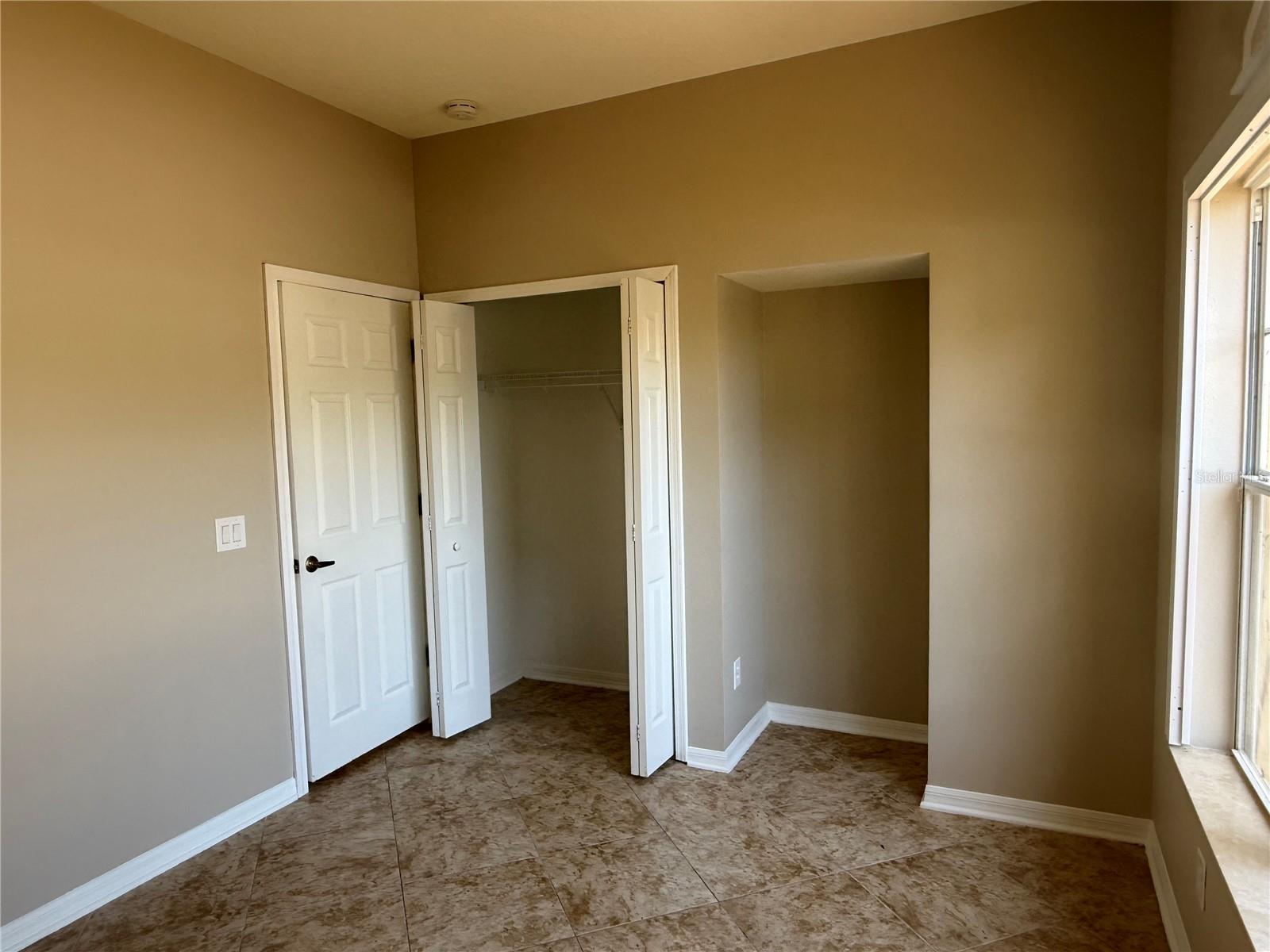 WATERS EDGE 03 - Residential