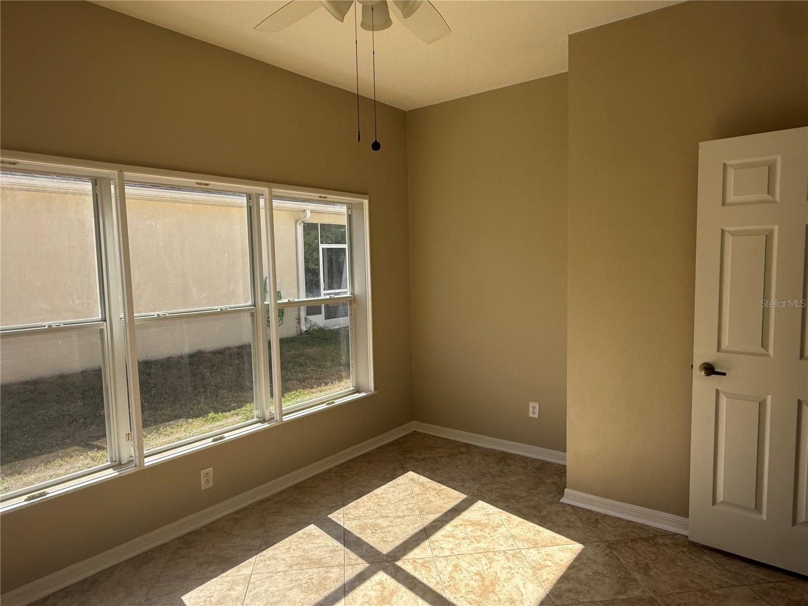 WATERS EDGE 03 - Residential