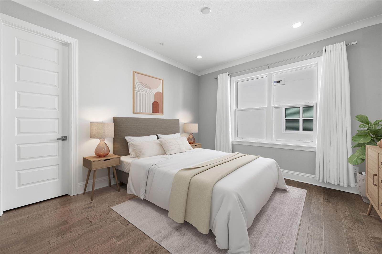 5TH AVE TWNHMS - Residential