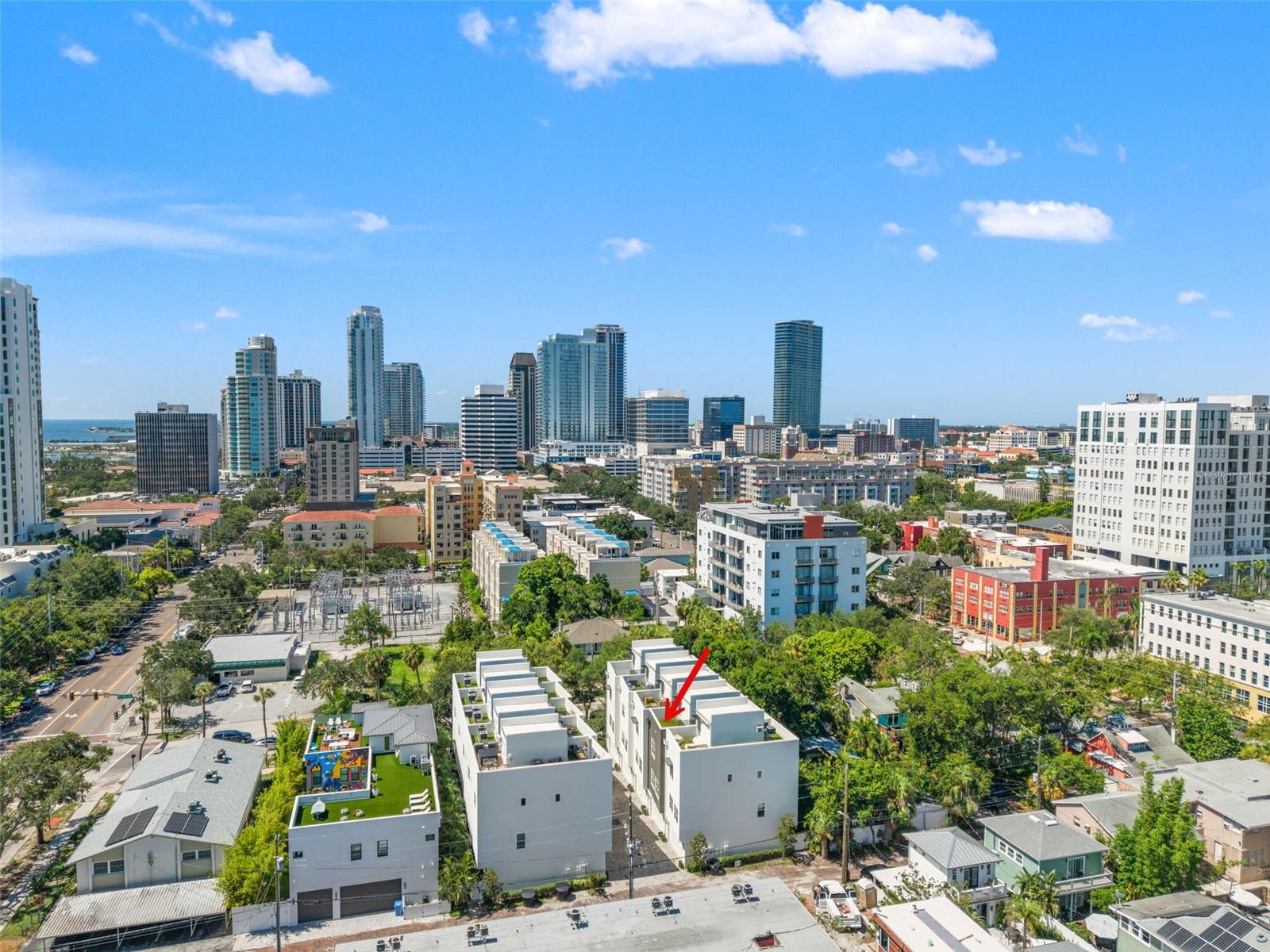 5TH AVE TWNHMS - Residential