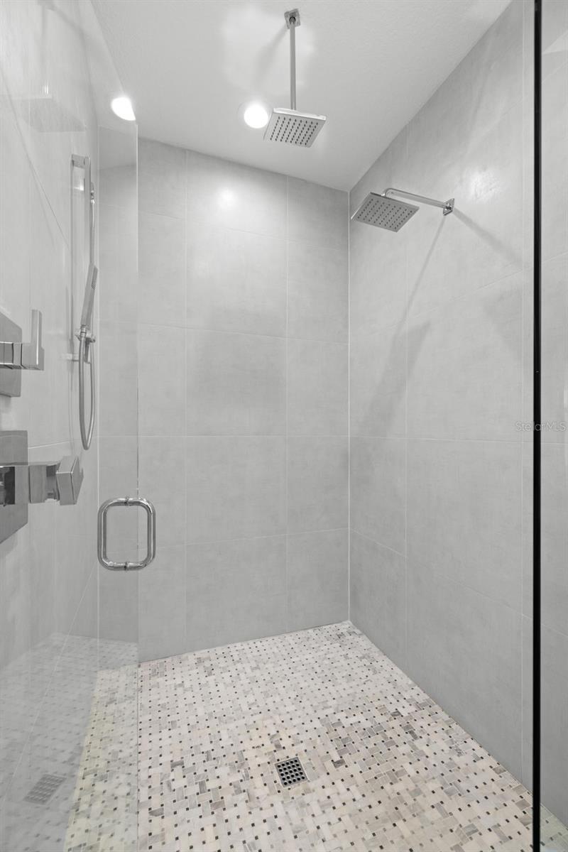 5TH AVE TWNHMS - Residential