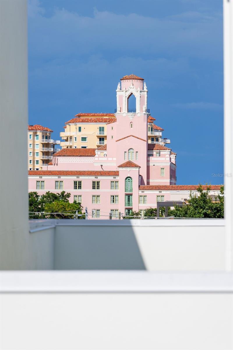 5TH AVE TWNHMS - Residential