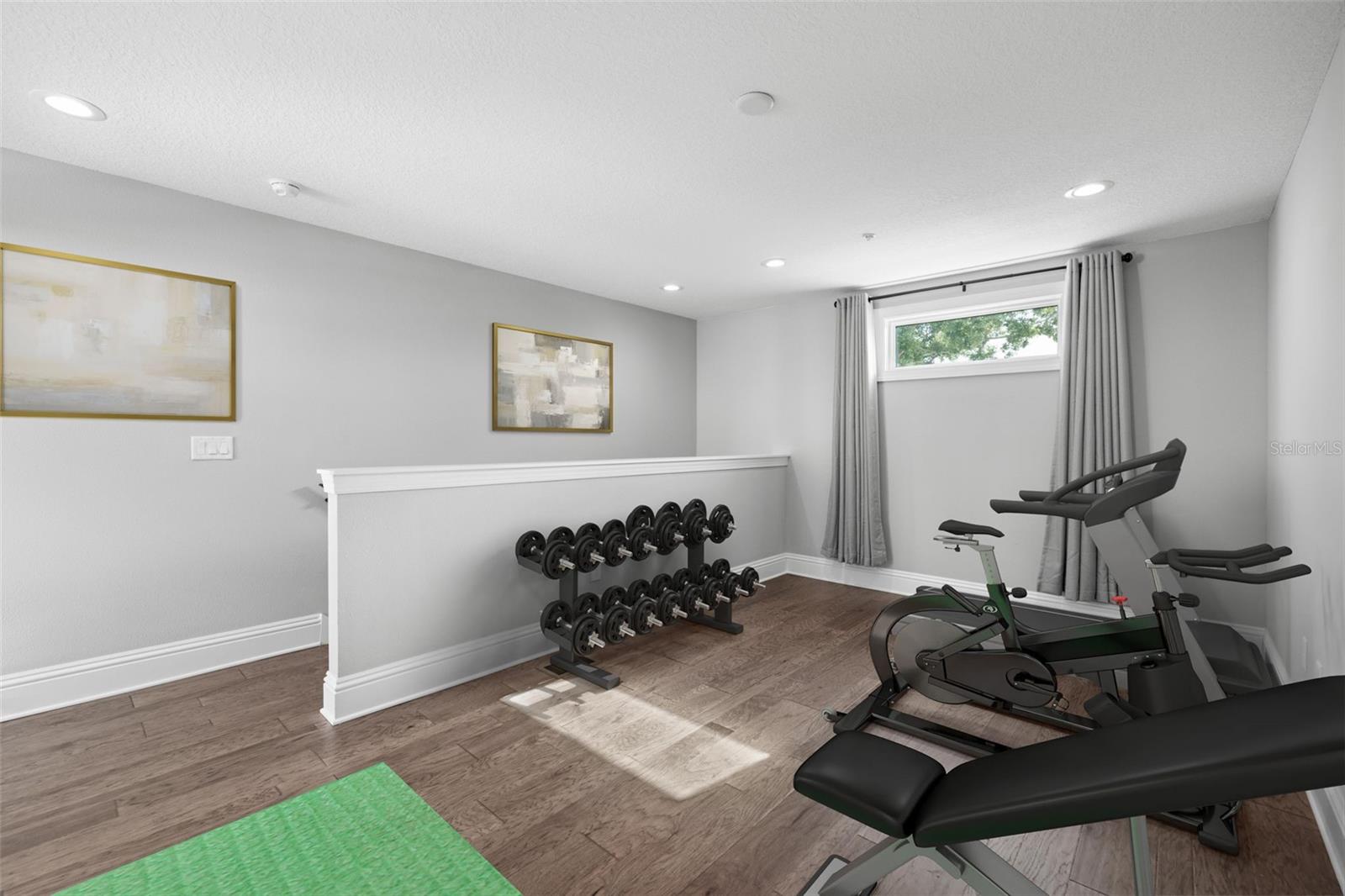 5TH AVE TWNHMS - Residential