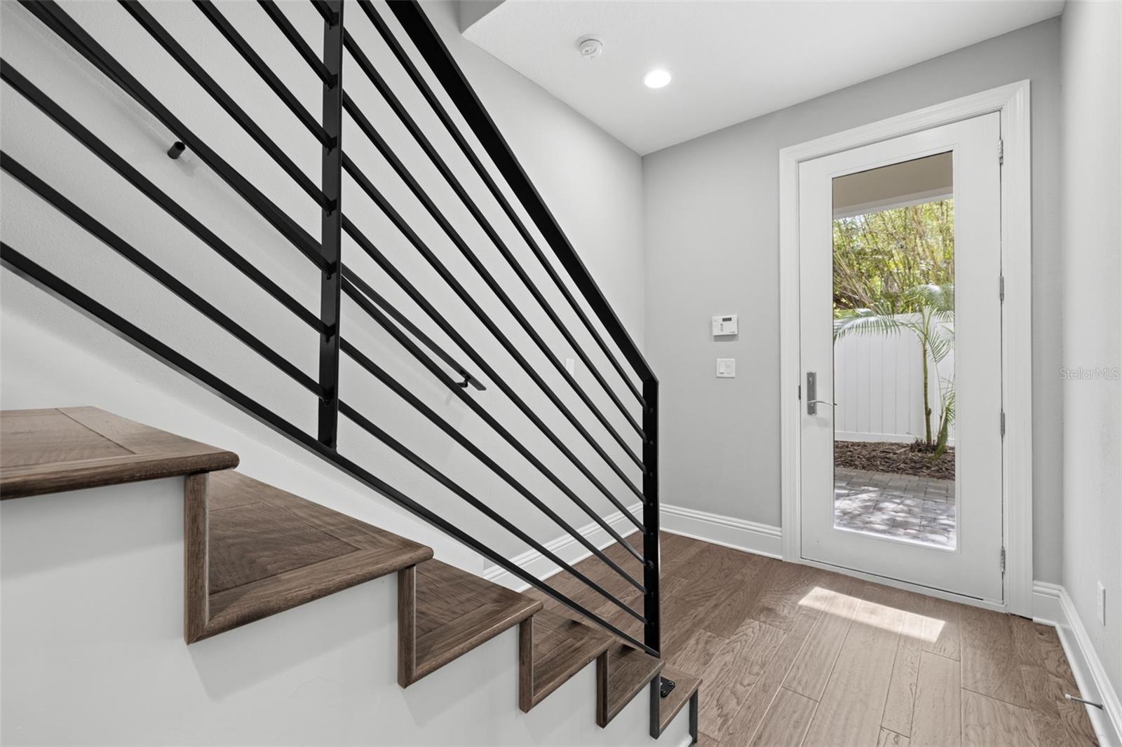 5TH AVE TWNHMS - Residential