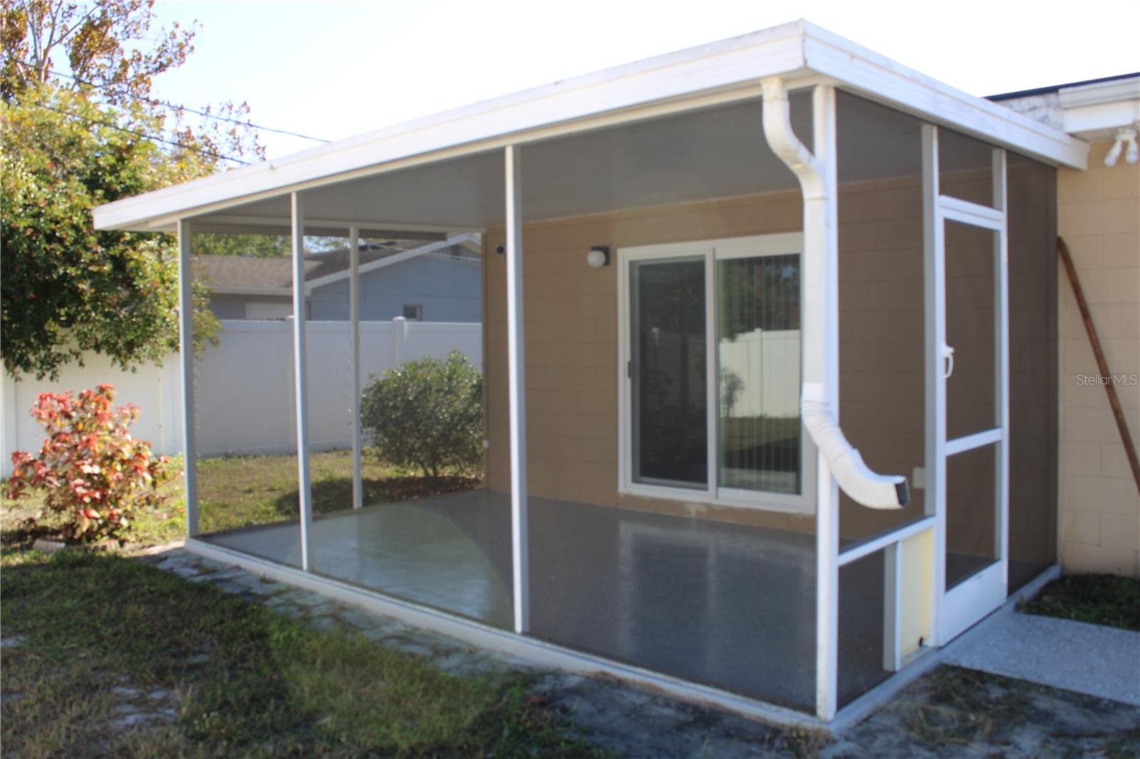 GOLFWOODS - Residential Lease