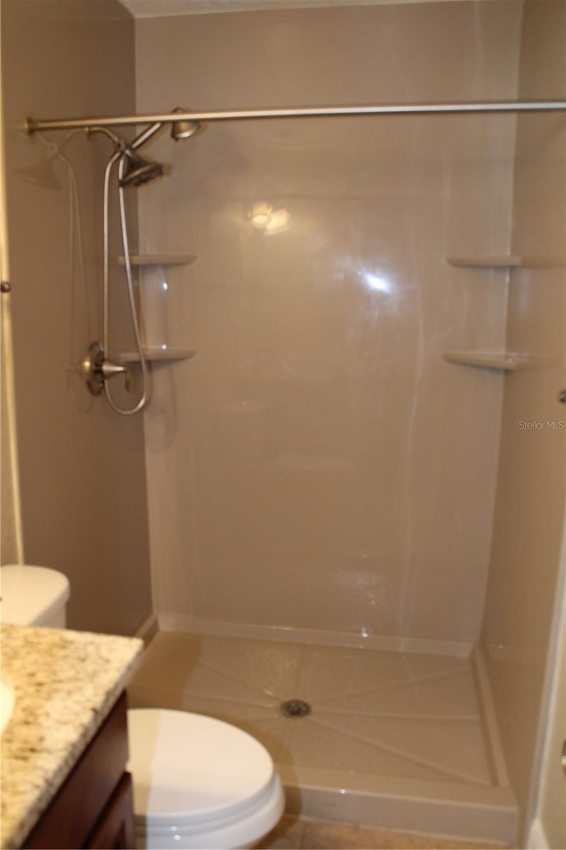 GOLFWOODS - Residential Lease