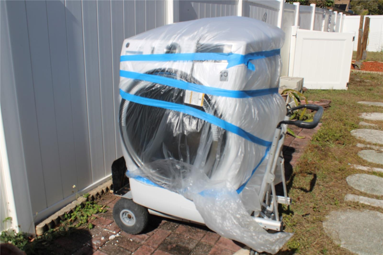 GOLFWOODS - Residential Lease