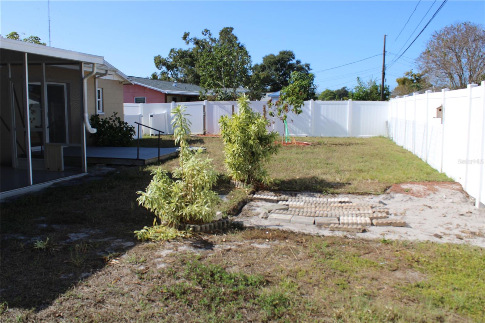 GOLFWOODS - Residential Lease