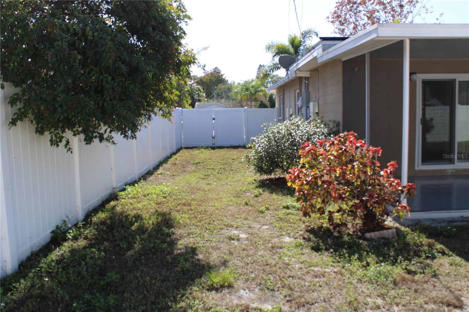 GOLFWOODS - Residential Lease