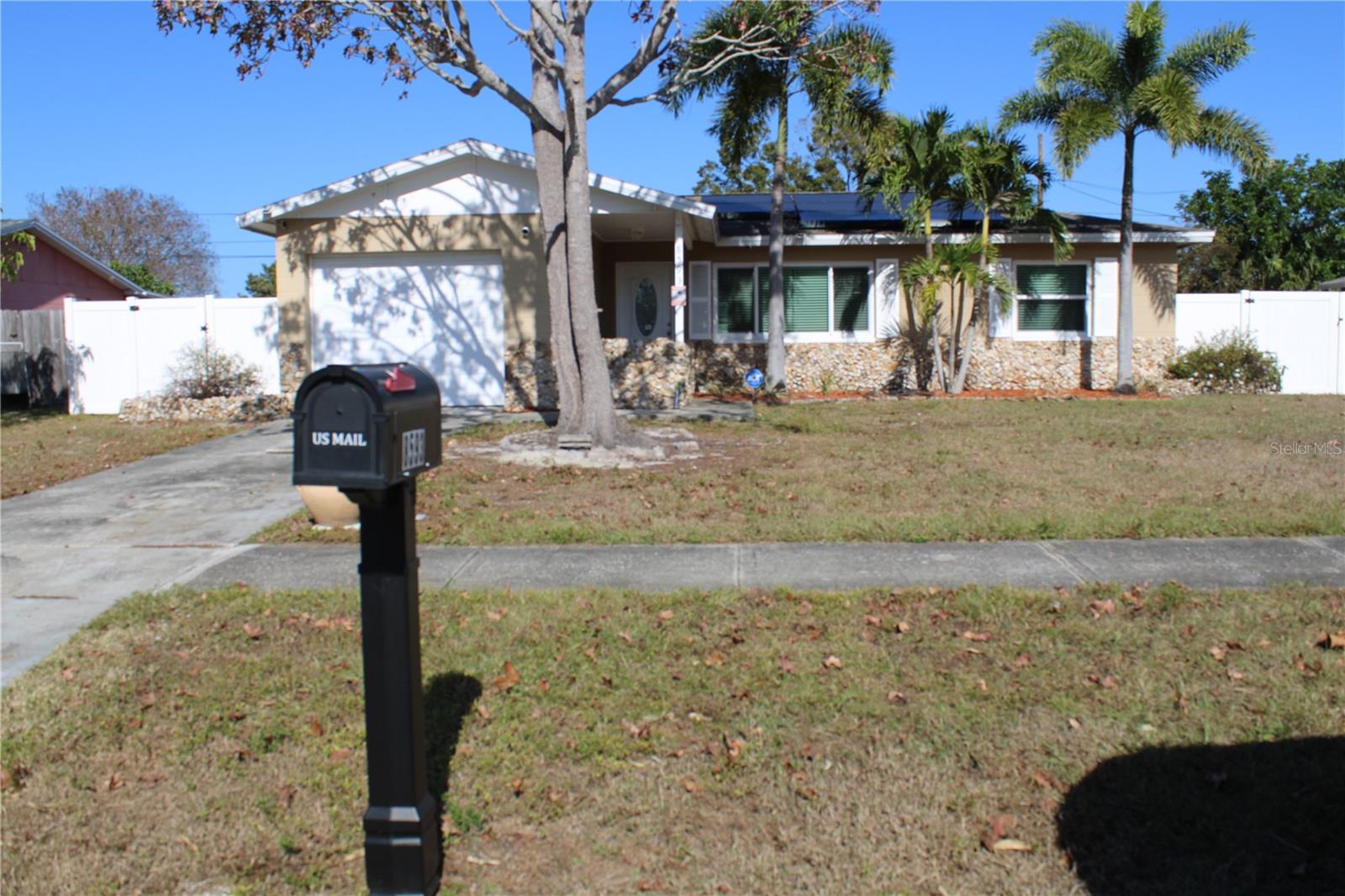 GOLFWOODS - Residential Lease