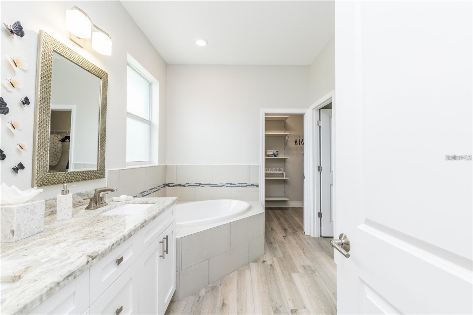 MECCA CITY - Residential