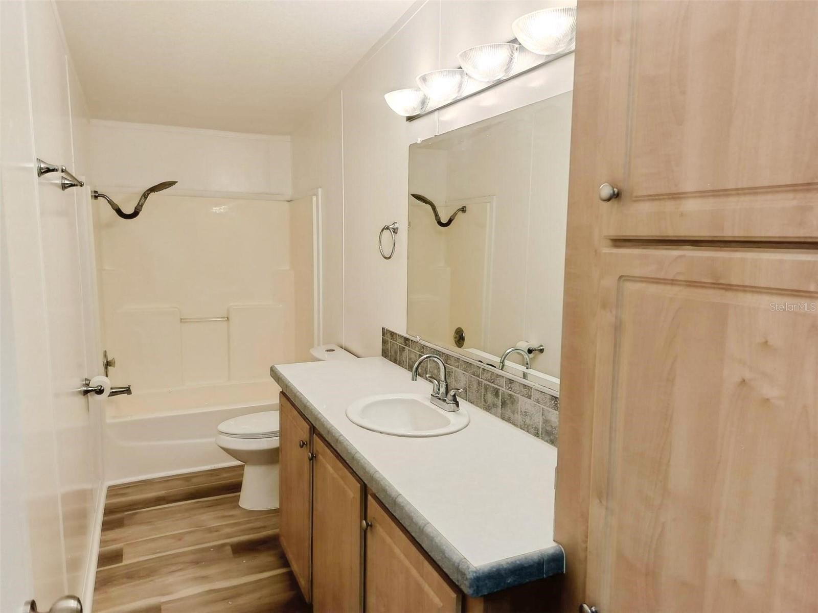 MEADOW VIEW OAKS - Residential