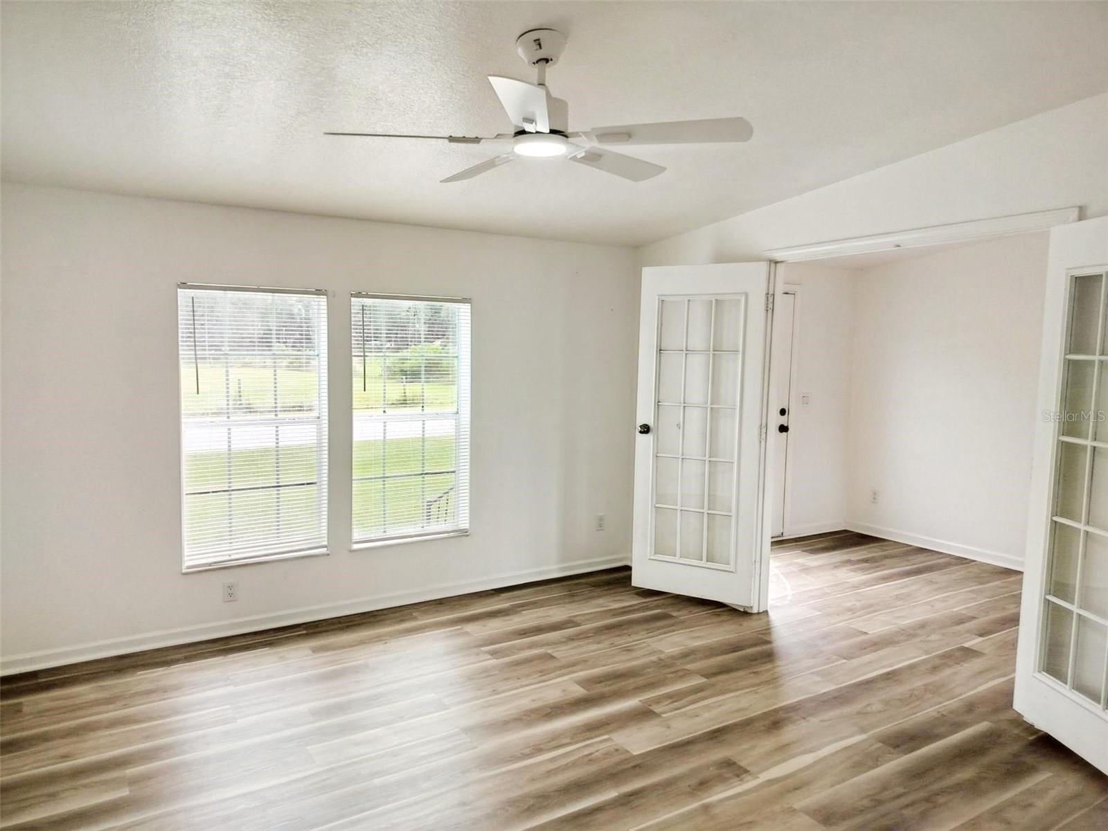 MEADOW VIEW OAKS - Residential
