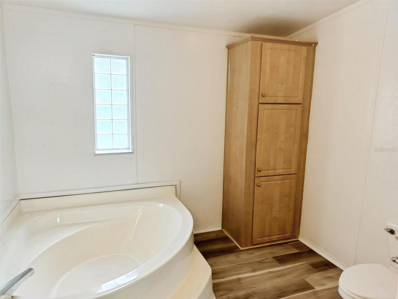 MEADOW VIEW OAKS - Residential
