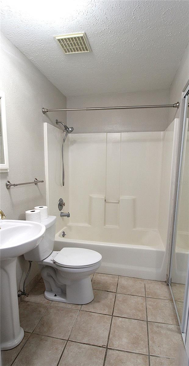 SUN HAVEN - Residential Lease