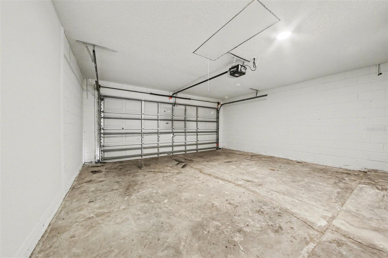 LEXINGTON ESTATES - Residential