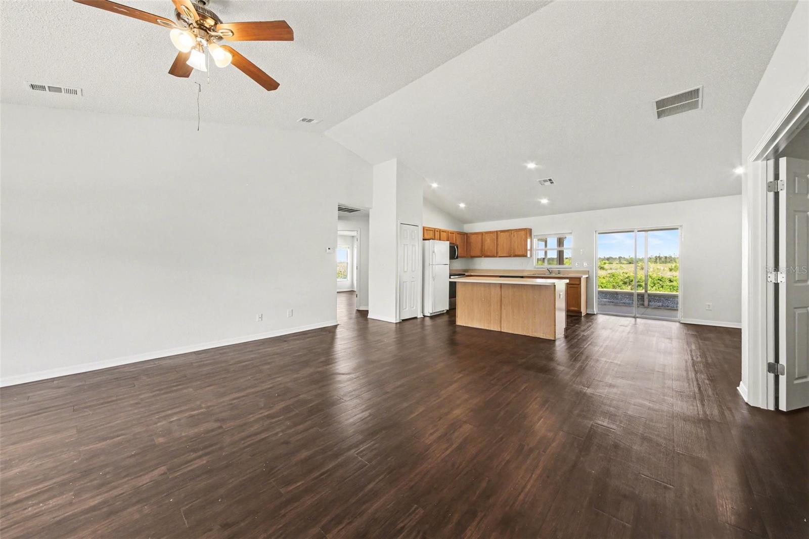 LEXINGTON ESTATES - Residential