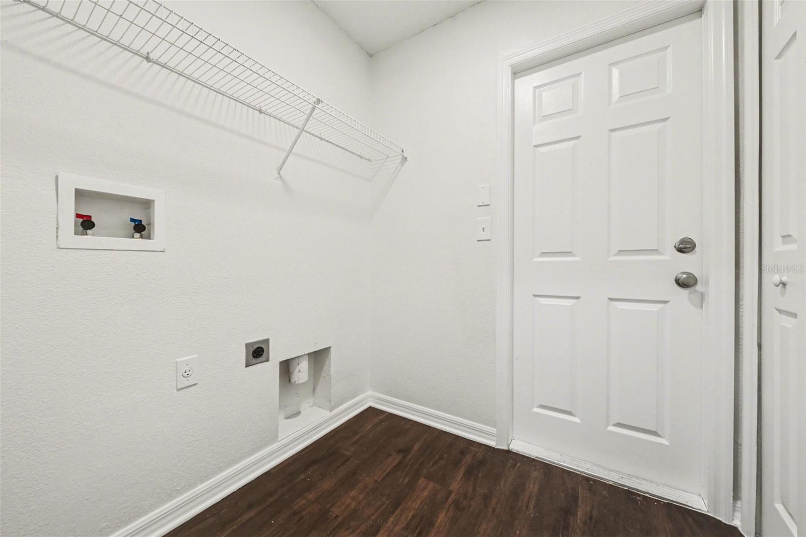 LEXINGTON ESTATES - Residential