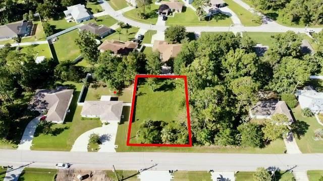 Vacant Lot in Sunny Palm Coast – Cleared and Ready to Build!
Tucked away in a peaceful Palm Coast neighborhood, this cleared lot offers exceptional value and convenience—saving you time and money on your next build. Sitting high and dry, this prime piece of Florida real estate is the perfect canvas for your custom dream home or investment project.
With no build time restrictions, you have the flexibility to build when you're ready. Plus, financing is available for qualified buyers, making this opportunity even more accessible.
Don't miss out—land like this doesn't stay on the market for long. Call today before it's gone!