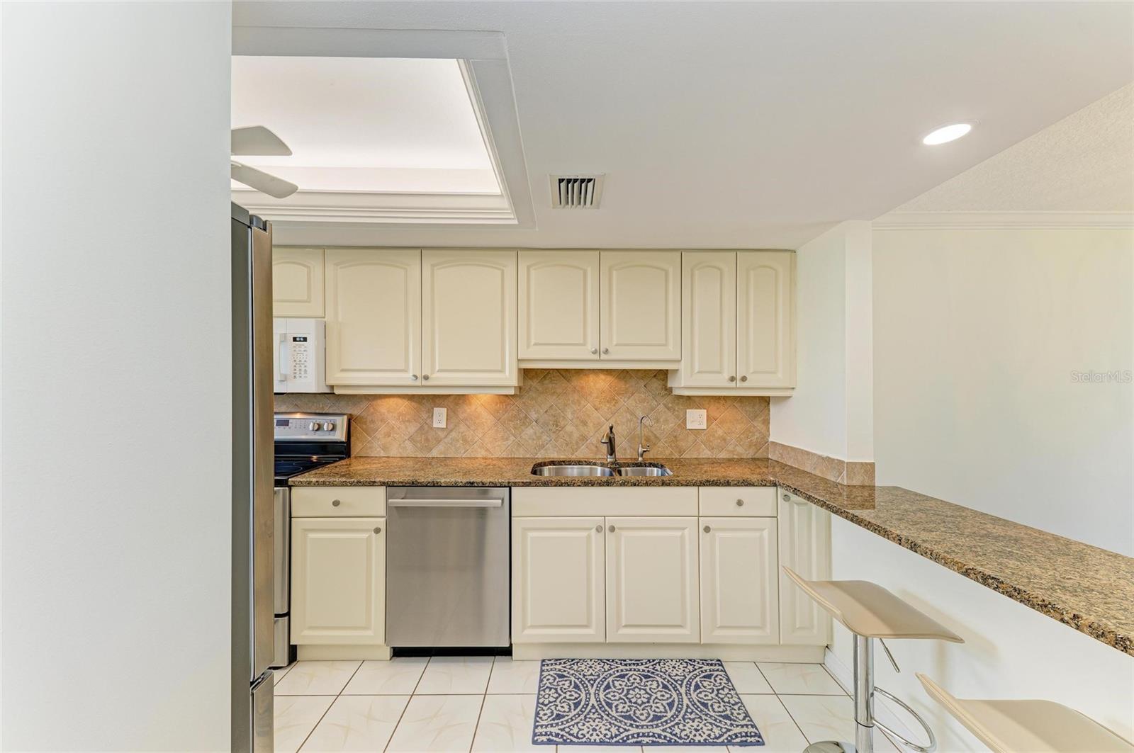 MOUNT VERNON 3 CONDO - Residential