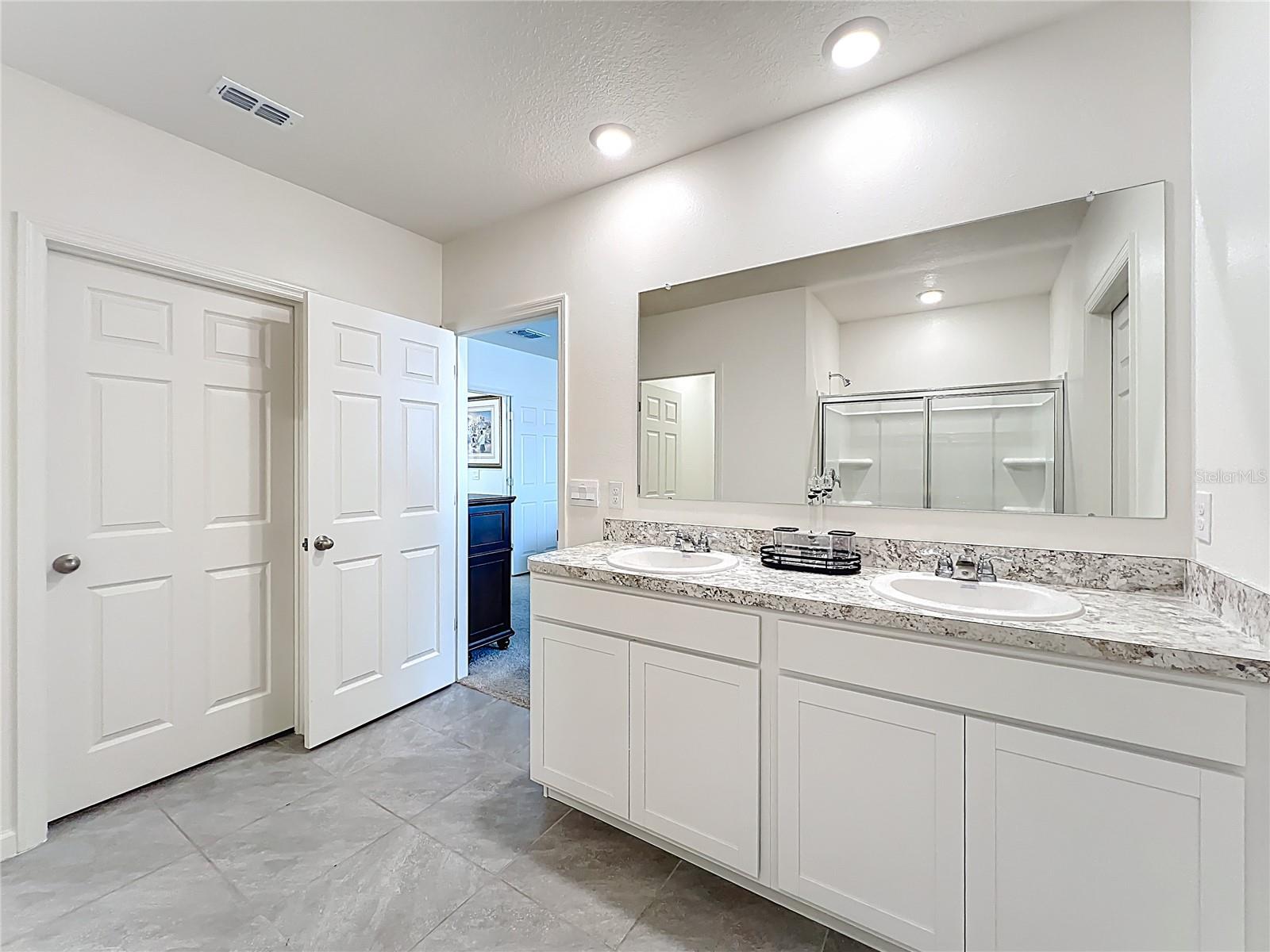 CYPRESS BAY WEST PH 1A - Residential