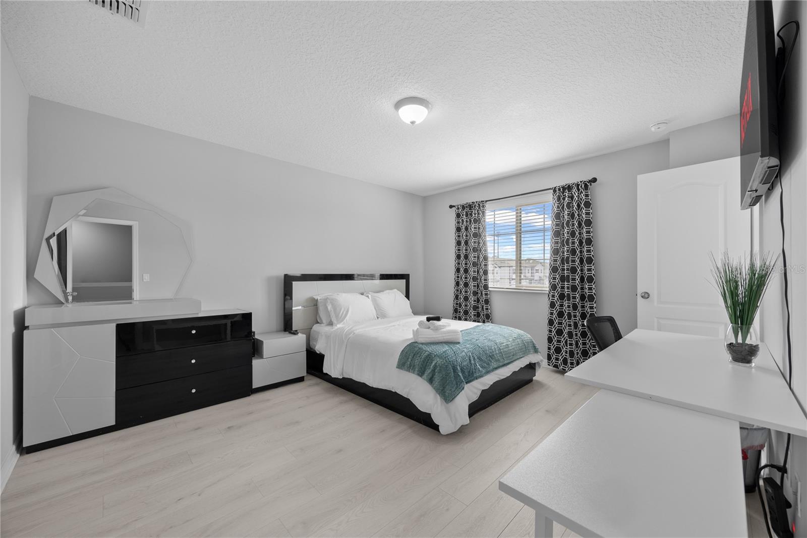 TOWNS AT WHITE CEDAR - Residential