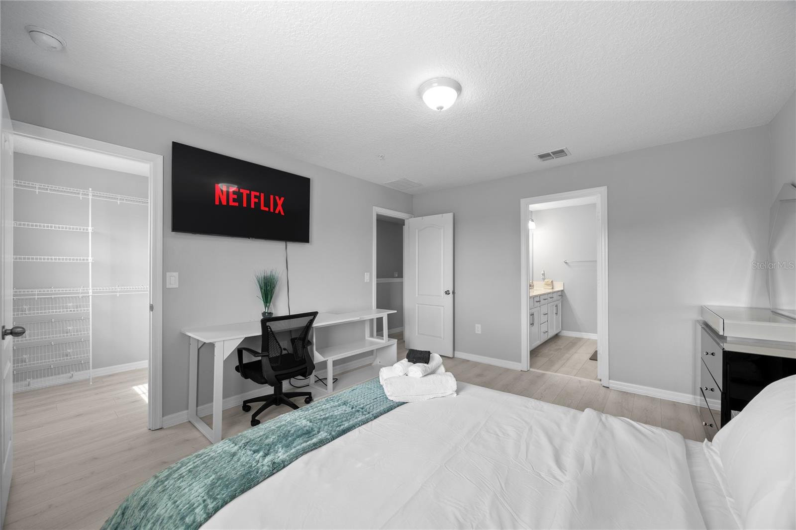 TOWNS AT WHITE CEDAR - Residential