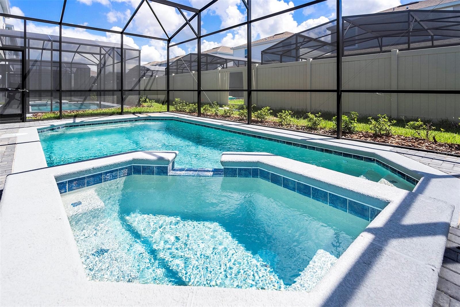 WINDSOR ISLAND RESORT - Residential