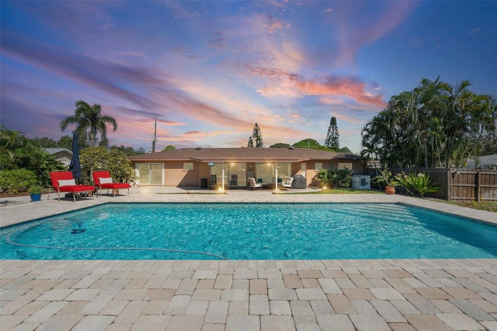 Photo of 2411 32nd Avenue W, Bradenton, FL 34205 (MLS # A4669486)