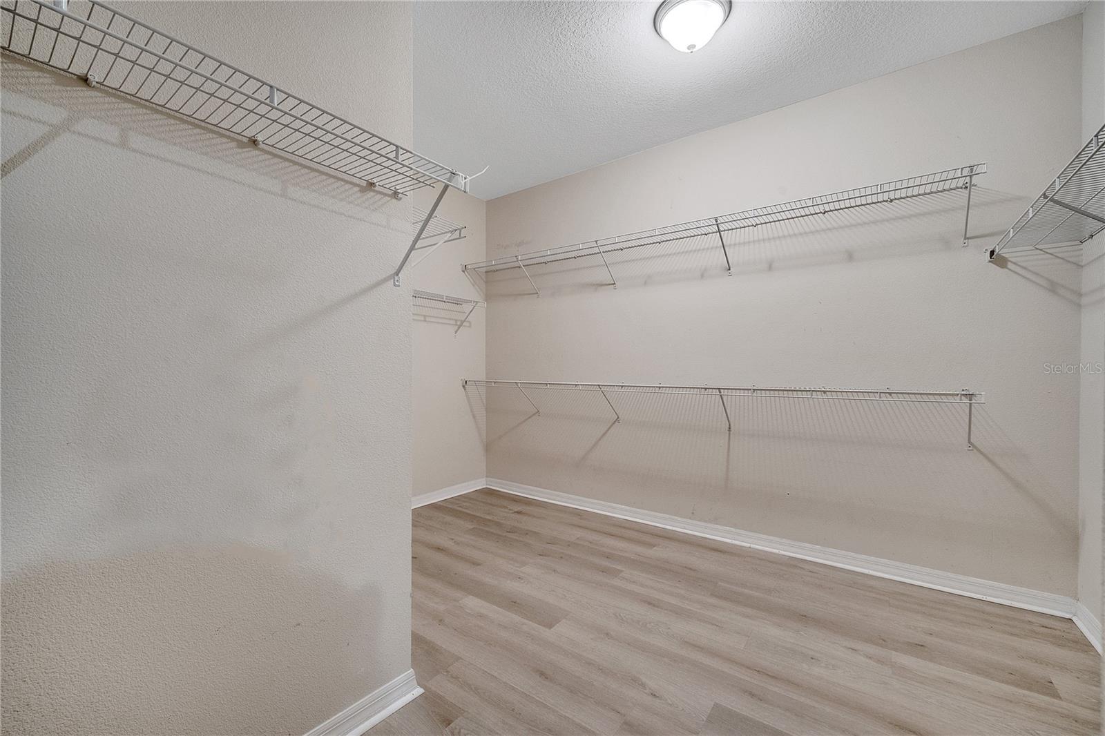 DEL MORROW - Residential