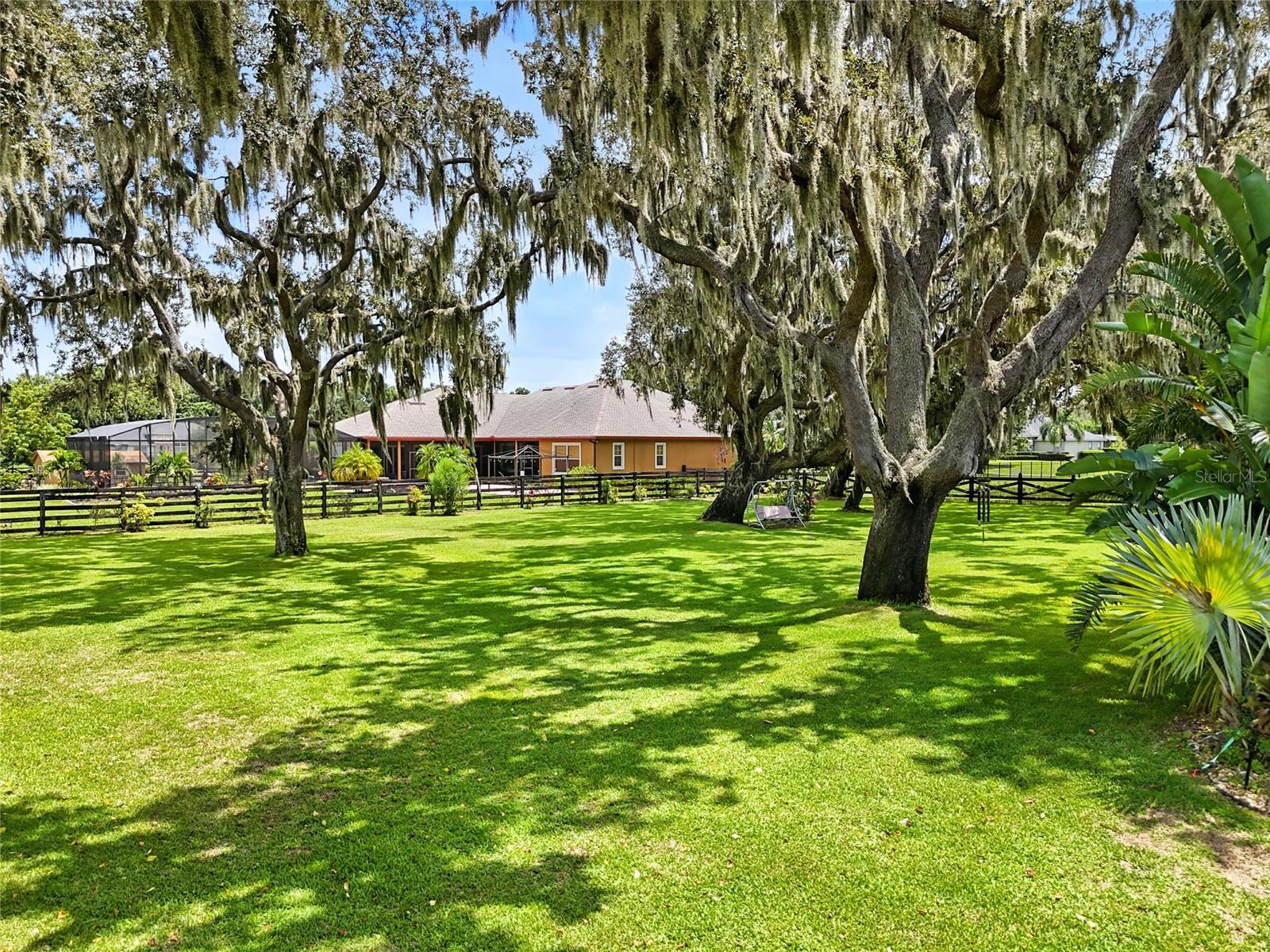 DORA ESTATES - Residential