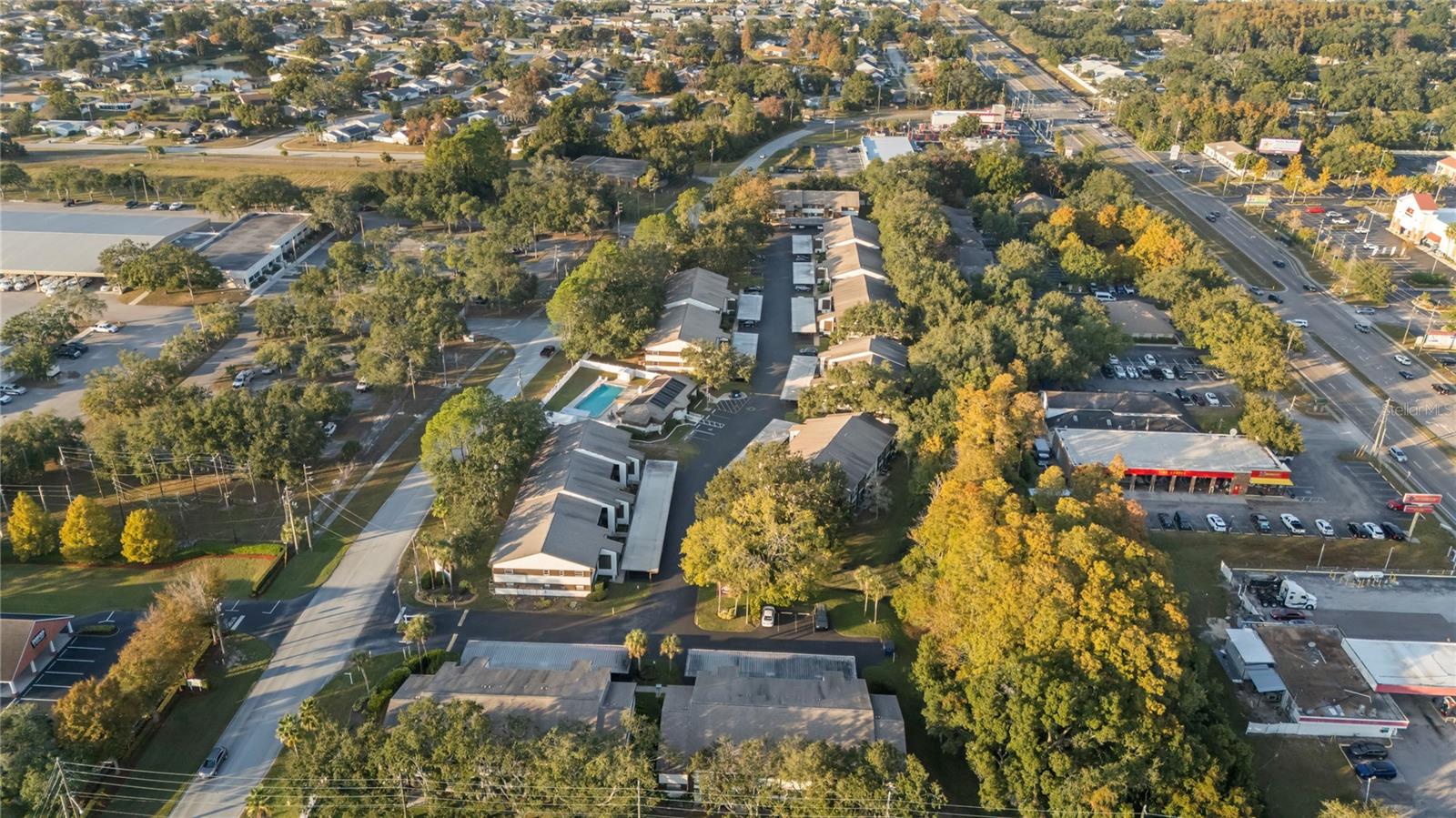 WOODTRAIL CONDO - Residential