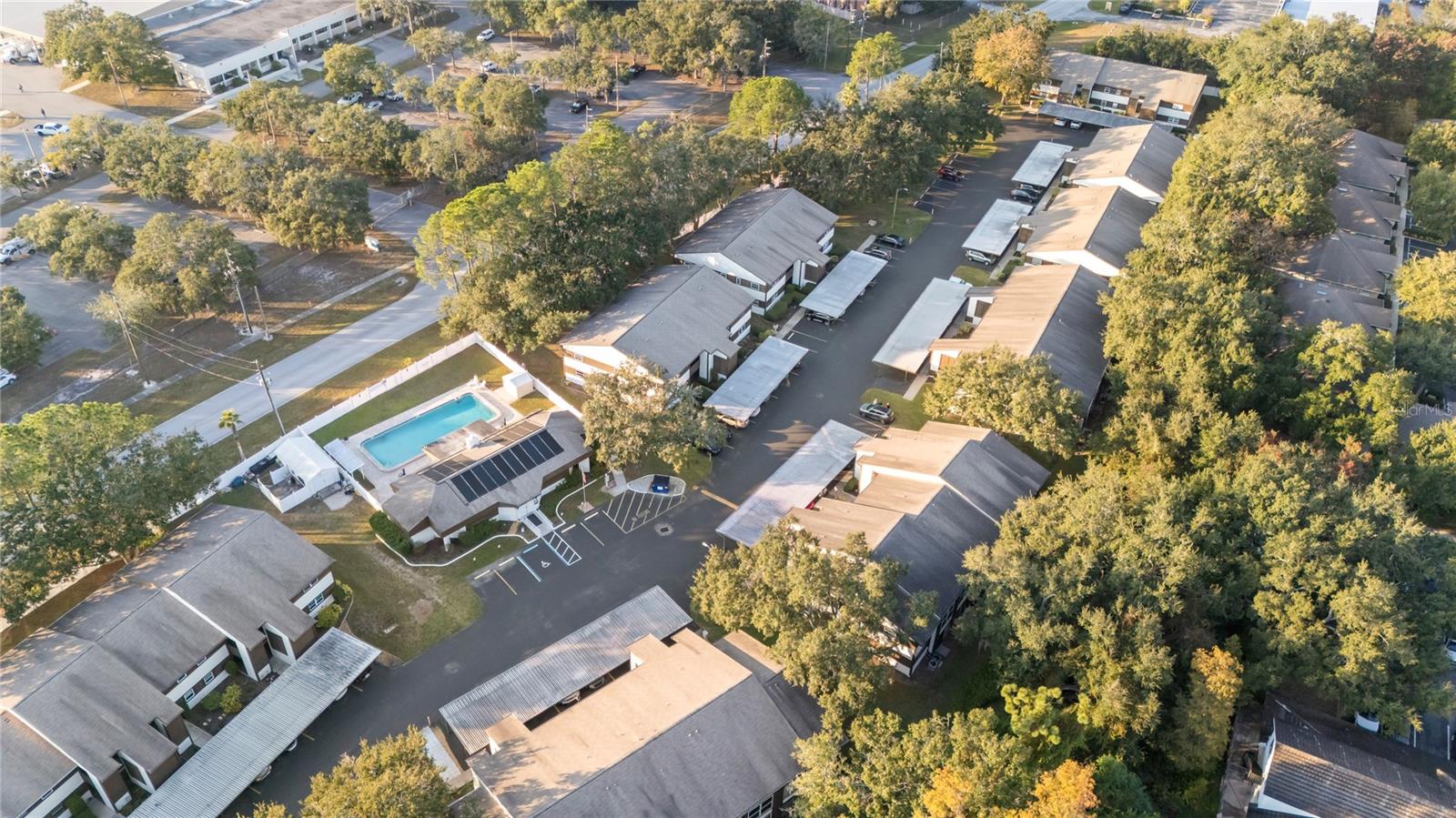 WOODTRAIL CONDO - Residential