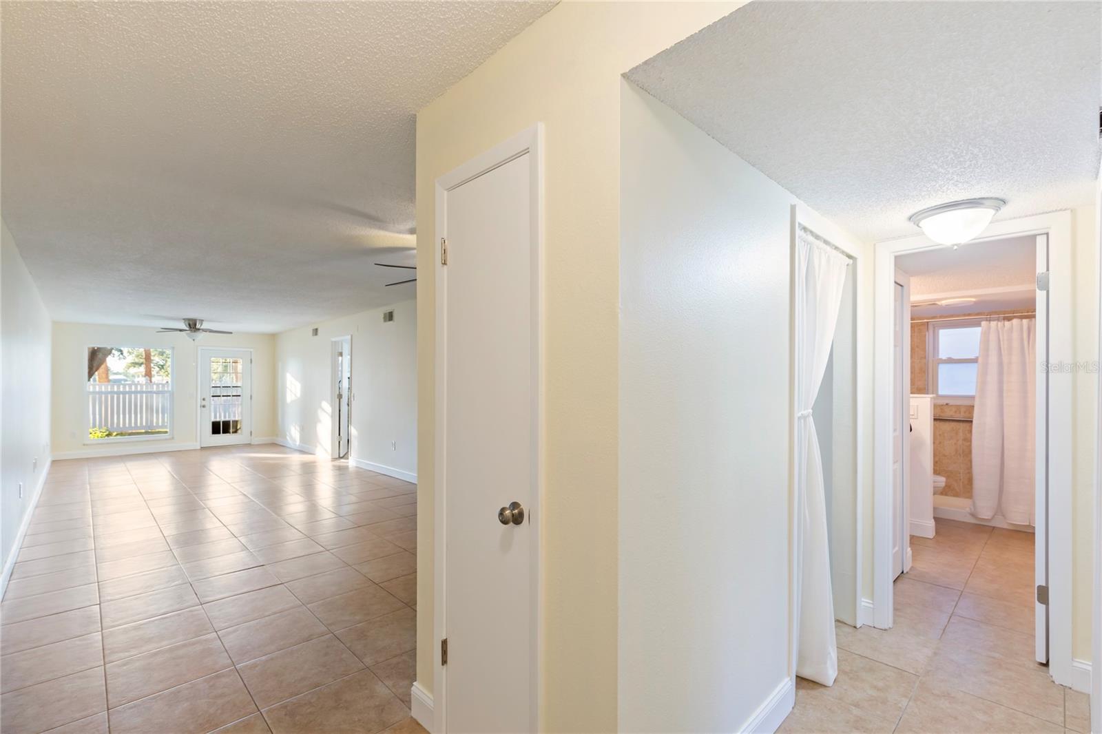 WOODTRAIL CONDO - Residential