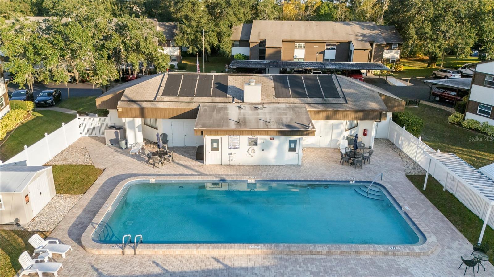 WOODTRAIL CONDO - Residential