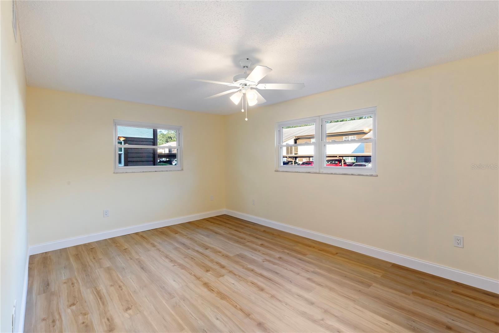 WOODTRAIL CONDO - Residential