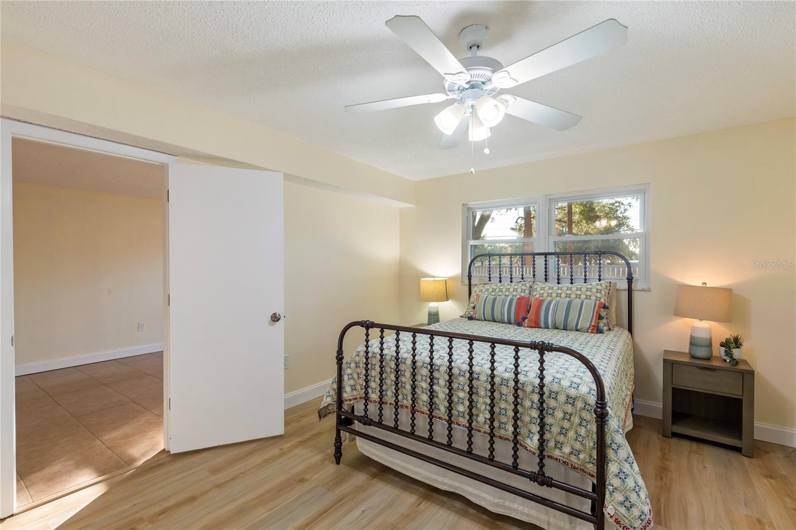 WOODTRAIL CONDO - Residential