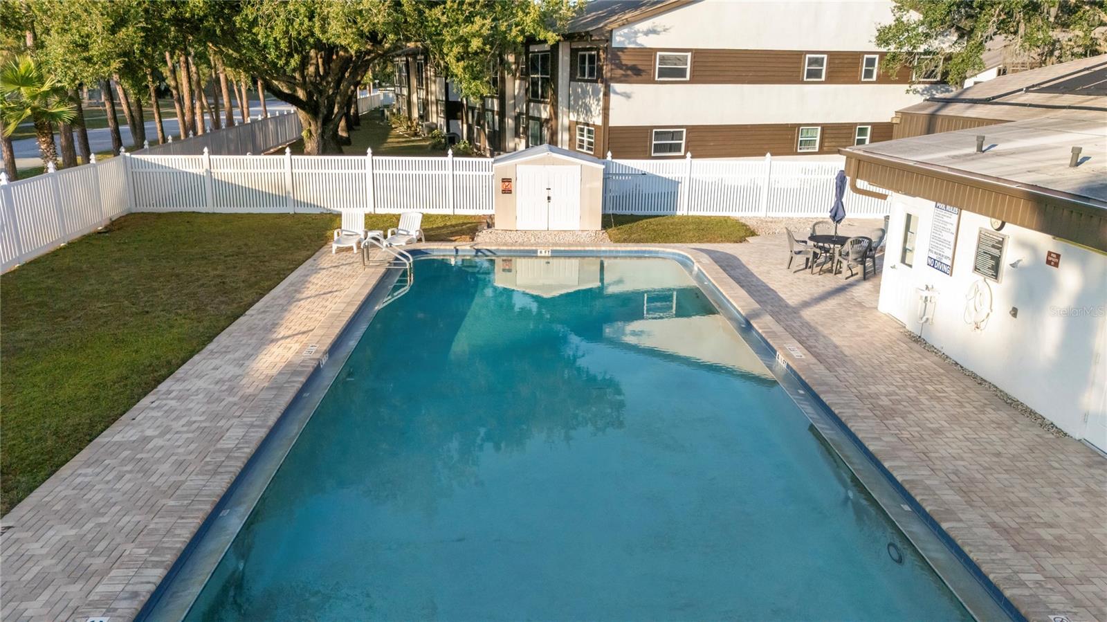 WOODTRAIL CONDO - Residential