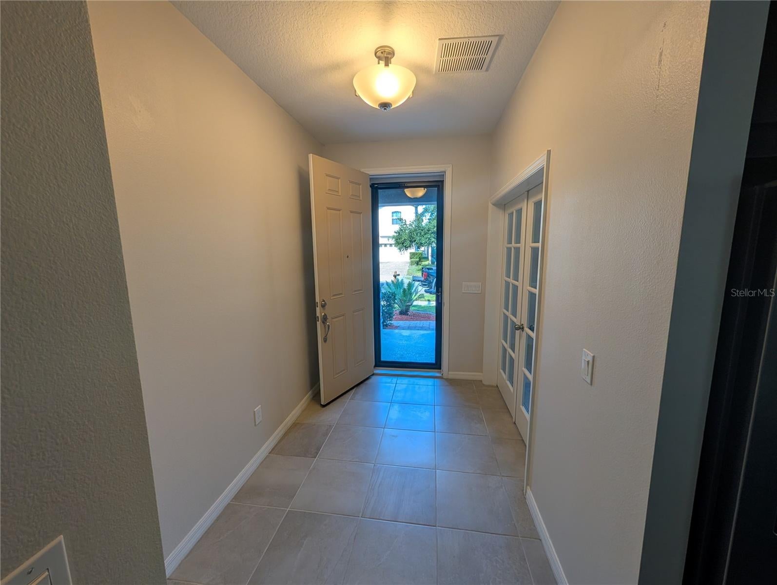2358 KENNINGTON COVE