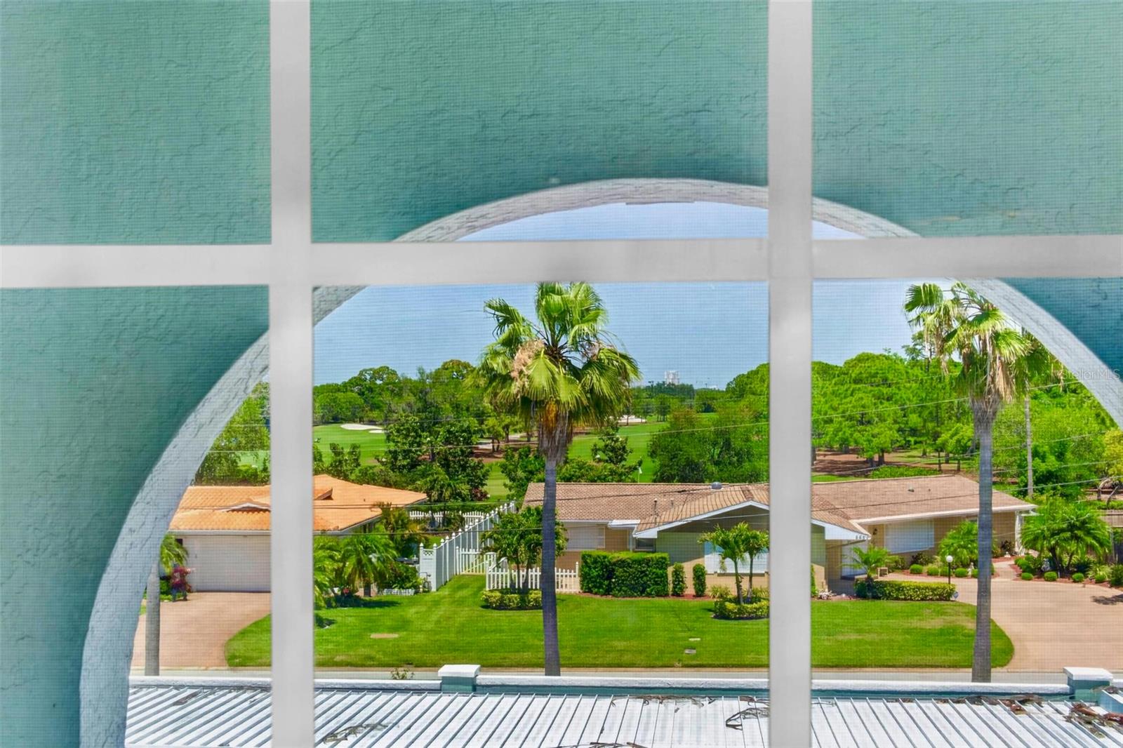 BELLEAIR FOREST - Residential