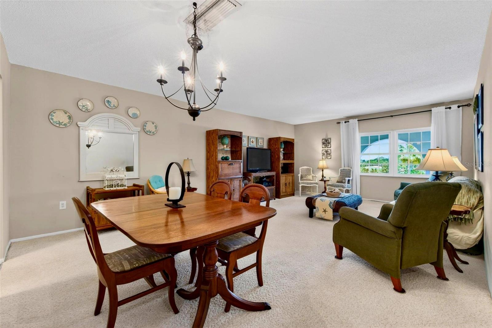 BELLEAIR FOREST - Residential