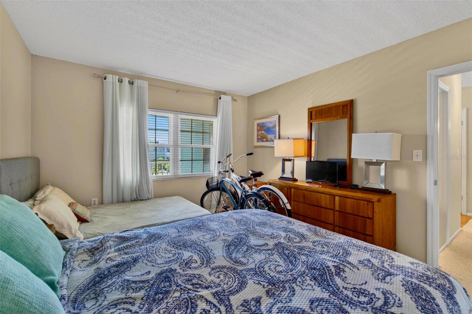 BELLEAIR FOREST - Residential