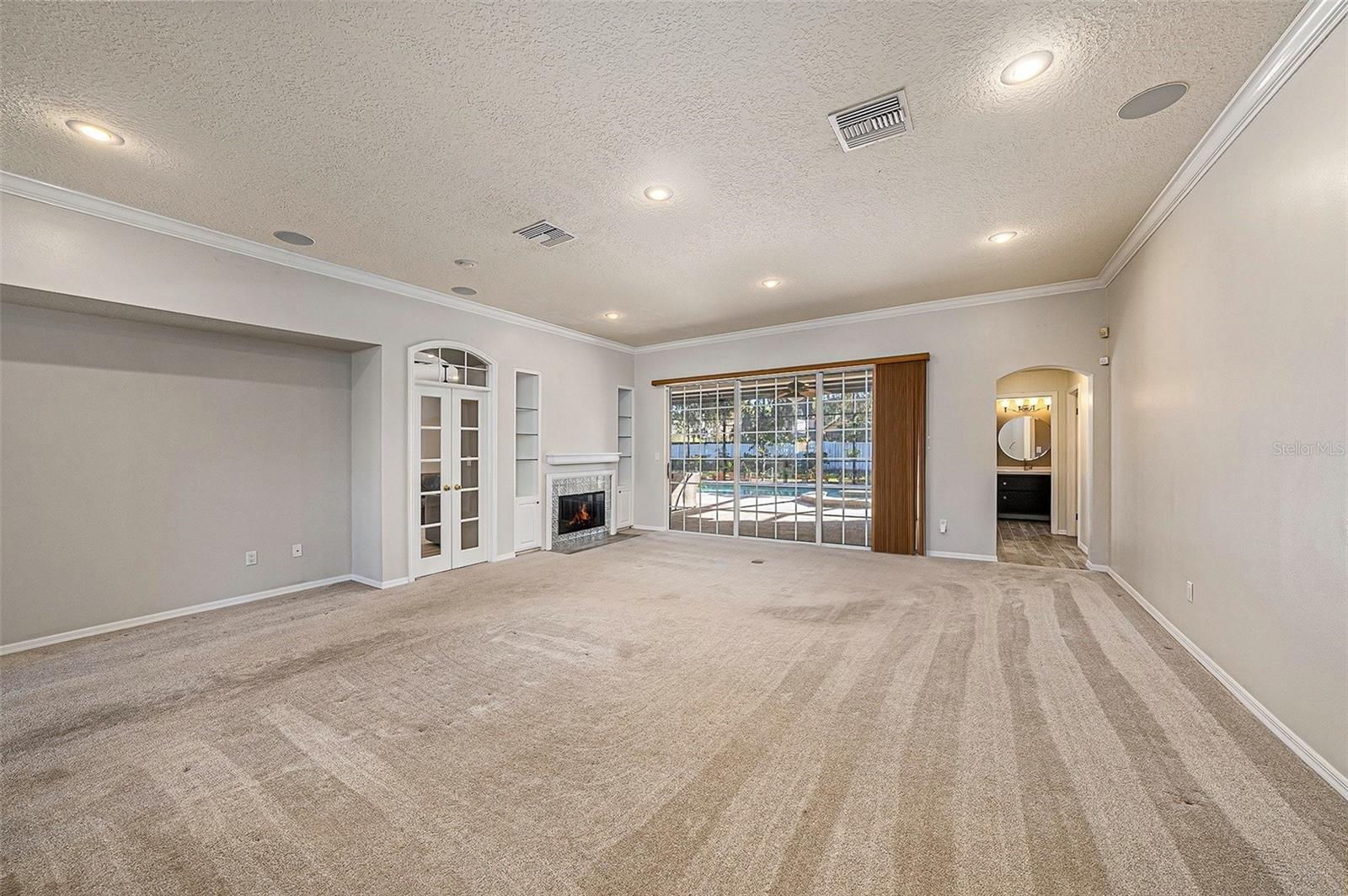 TAMPA PALMS 2B UNIT 1 - Residential