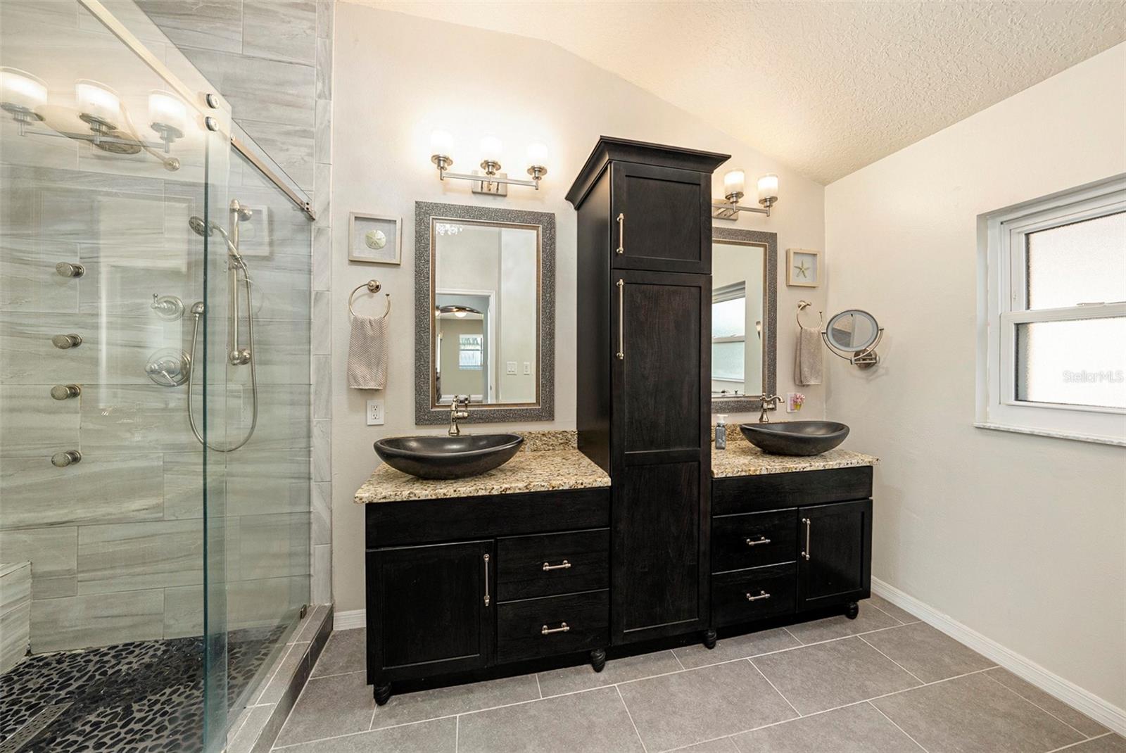 TAMPA PALMS 2B UNIT 1 - Residential