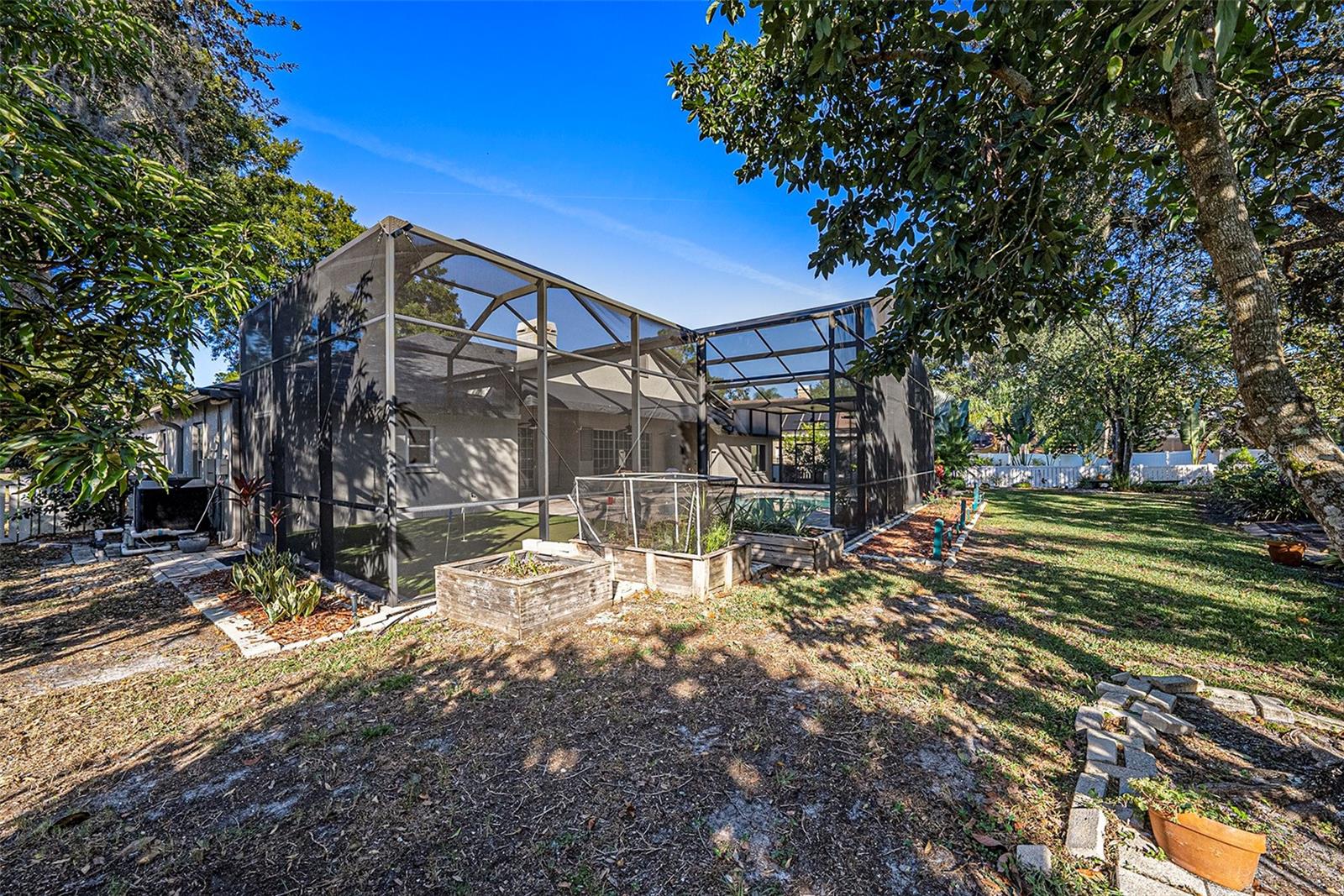 TAMPA PALMS 2B UNIT 1 - Residential