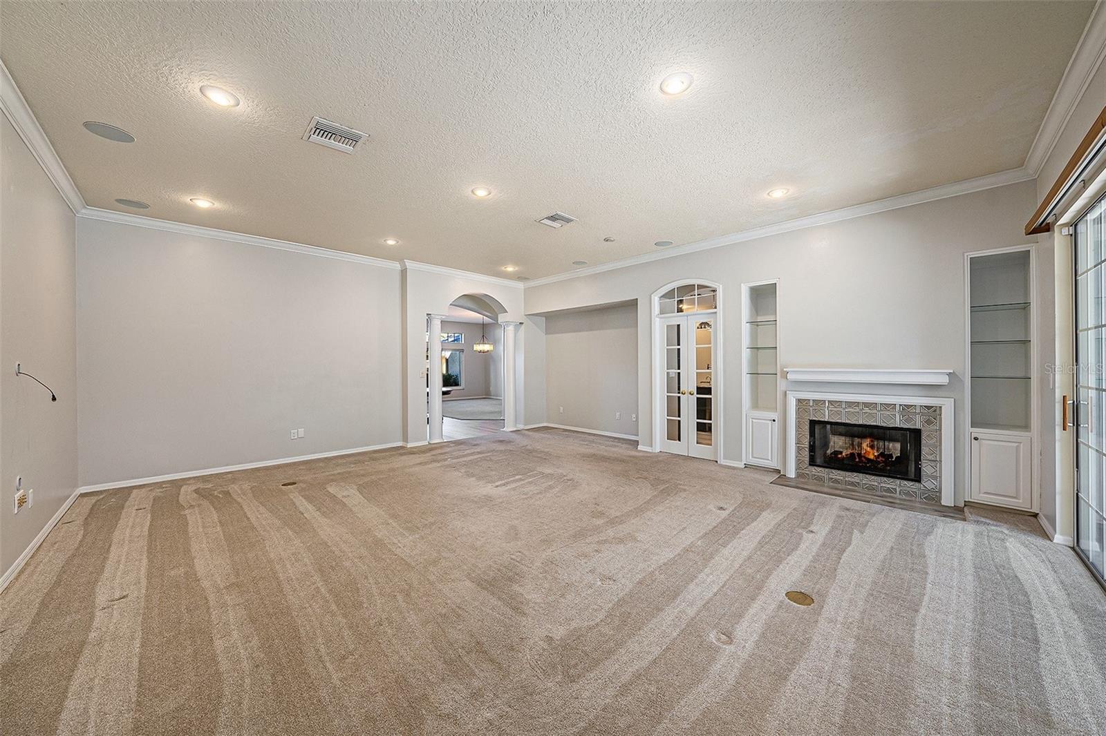 TAMPA PALMS 2B UNIT 1 - Residential