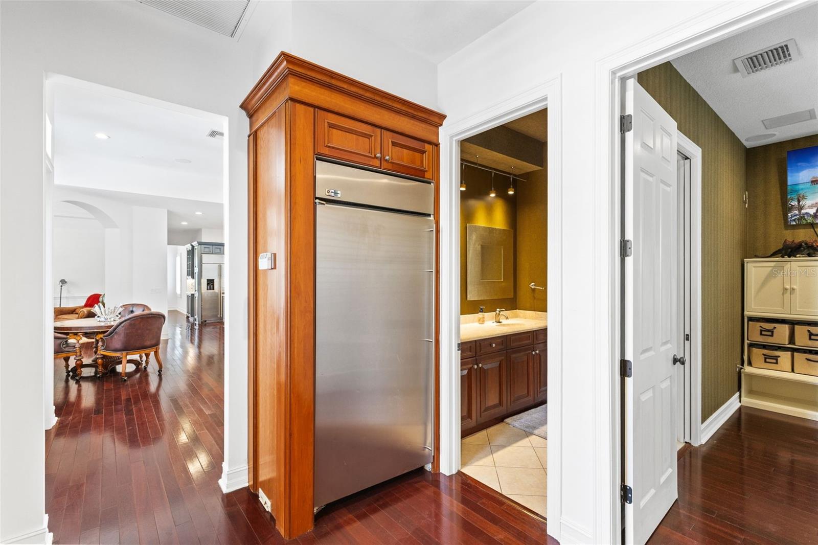 BALDWIN PARK - Residential