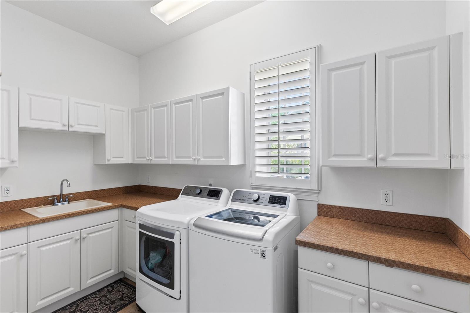 BALDWIN PARK - Residential